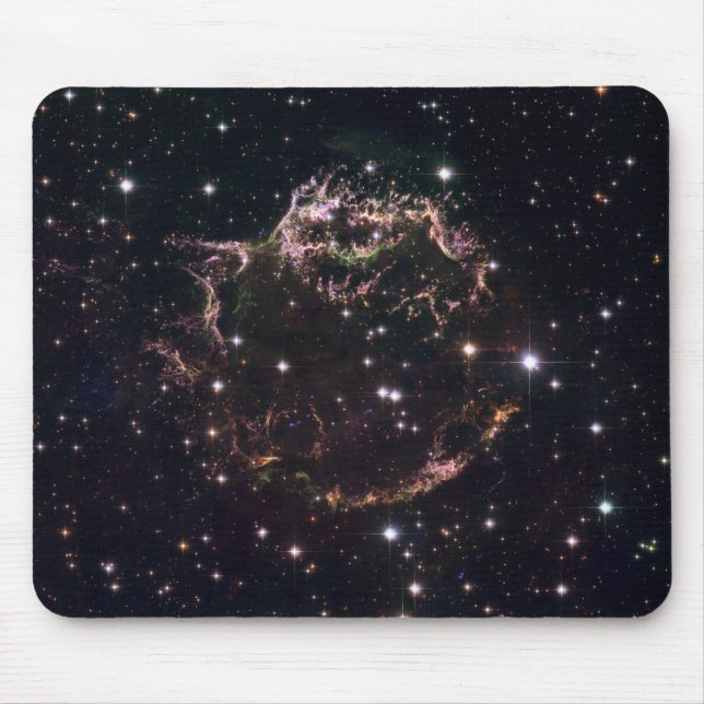 Tapis De Souris Une vue détaillée des restes en lambeaux (Devant)