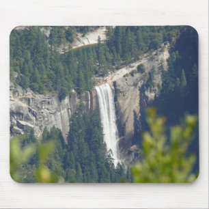 Tapis De Souris View of Vernal Falls from Glacier Point