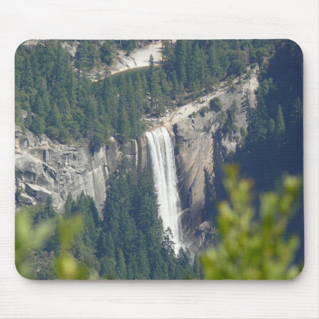 Tapis De Souris View of Vernal Falls from Glacier Point (Devant)