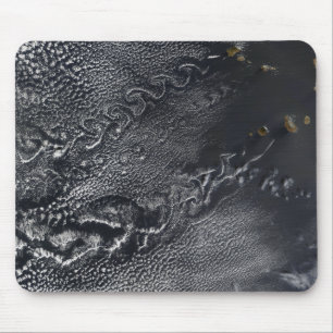 Tapis De Souris Vortexes de nuage au-dessus des îles de Cap Vert