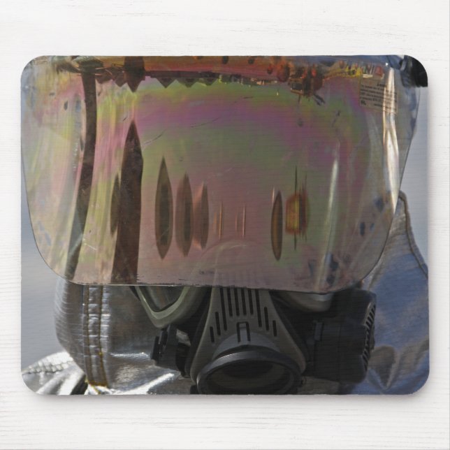 Tapis De Souris Vue rapprochée d'un pompier (Devant)