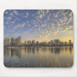 Tapis De Souris Vue sur False Creek au-dessus du ciel de