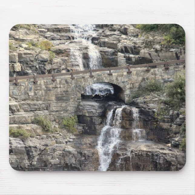 Tapis De Souris Waterfall at Glacier National Park (Devant)