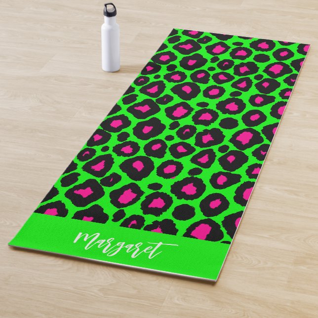Tapis de yoga à monogramme en peau de léopard bril (En situation)