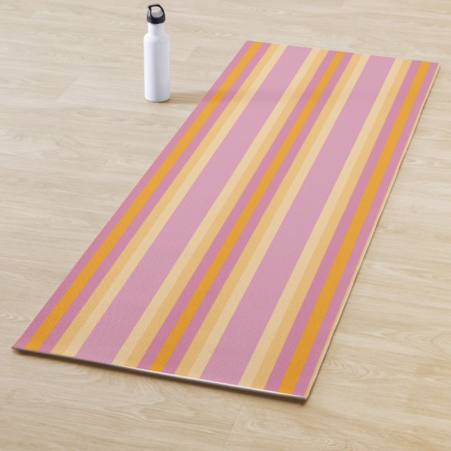Tapis De Yoga Bandes orange rose B (En situation)