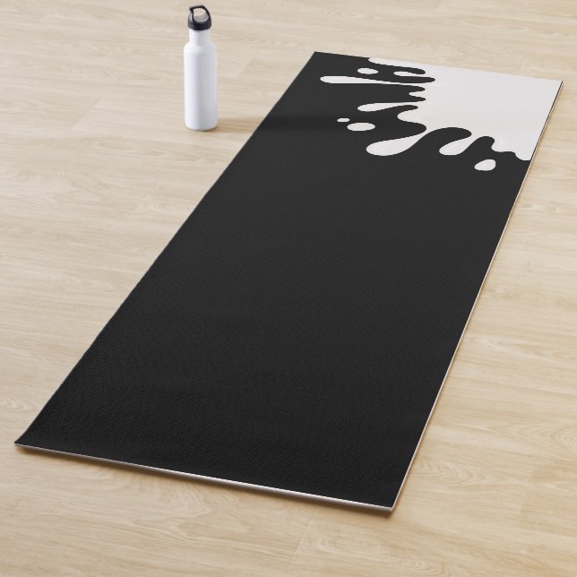 Tapis De Yoga Blancs sur noir (En situation)