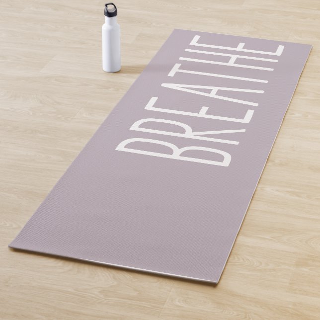 Tapis De Yoga Breathe Simple Motivational Quote Boho Lilac (En situation)