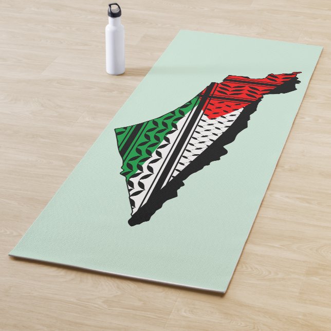 Tapis De Yoga Carte de Palestine avec drapeau et Motif Keffiyeg (En situation)