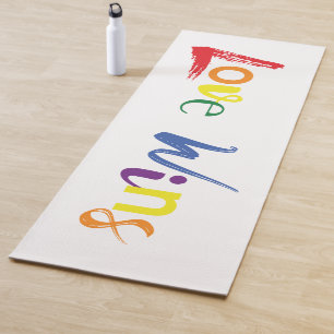 Tapis De Yoga Coloré, gai, design créatif de Love Wins