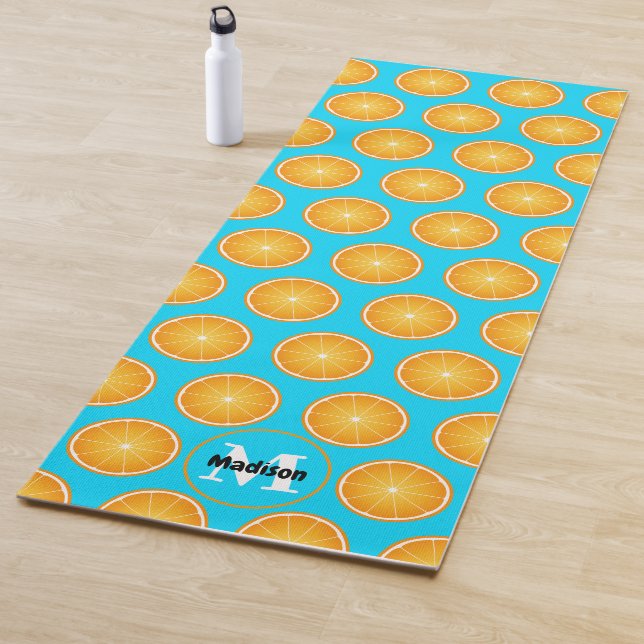 Tapis De Yoga Cool Juicy Orange tranches Monogram néon bleu (En situation)
