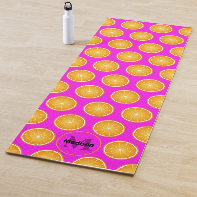 Tapis De Yoga Cool Juicy Orange tranches Monogram néon rose (En situation)
