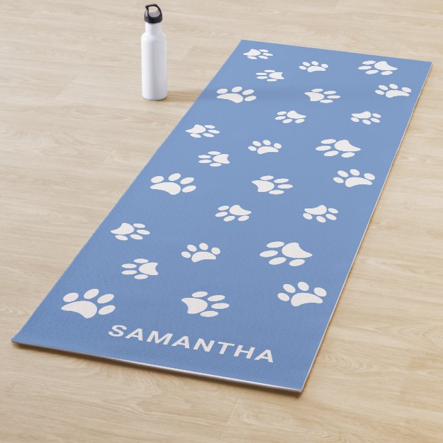Tapis De Yoga Cute Bleu Blanc Empreintes de pattes personnalisés (En situation)