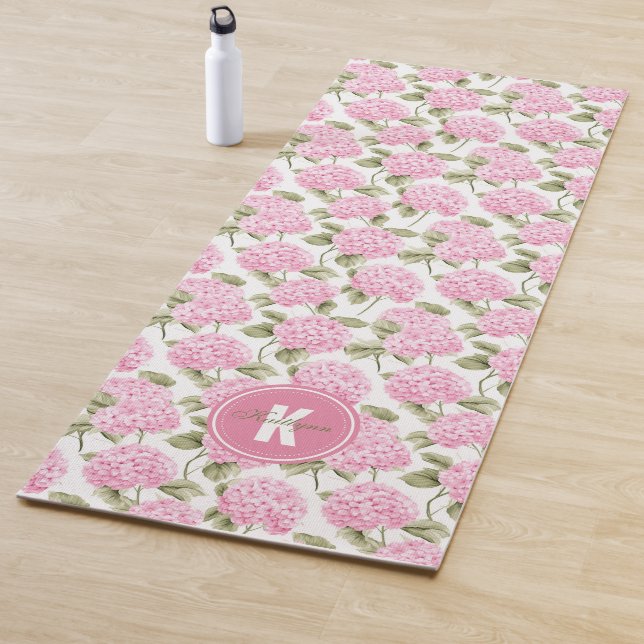 Tapis De Yoga Elegant Pink Hydragea Flowers Pattern Monogram (En situation)