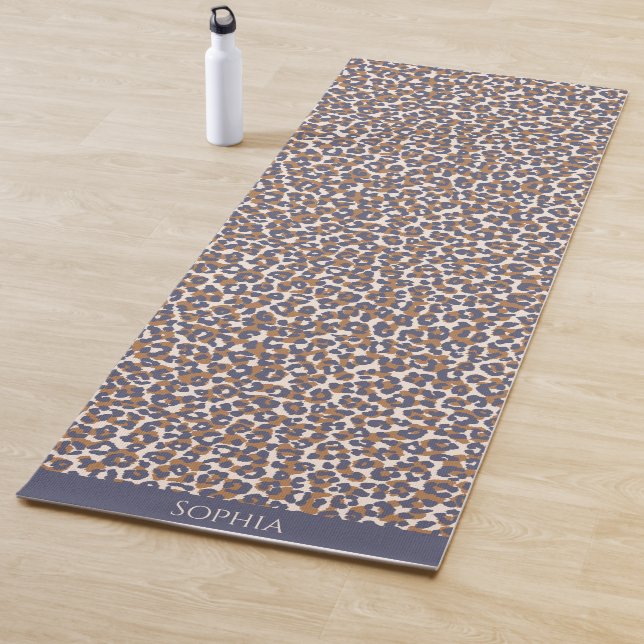 Tapis De Yoga Empreinte de léopard sauvage - Bleu et Brown - Yog (En situation)