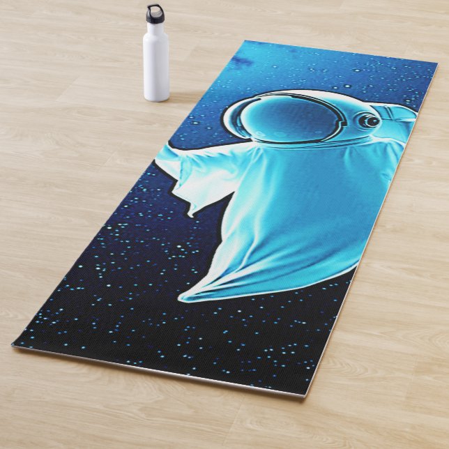 Tapis De Yoga Fantôme cosmique dans la conception spatiale (En situation)