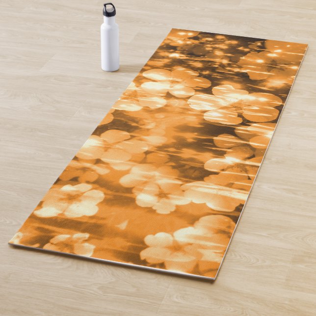 Tapis De Yoga Fleurs d'huile de cendré Lumière du soleil sur l'e (En situation)