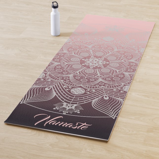 Tapis De Yoga Fleurs, Feuilles, Dentelle Blanche Floral Mandala  (En situation)