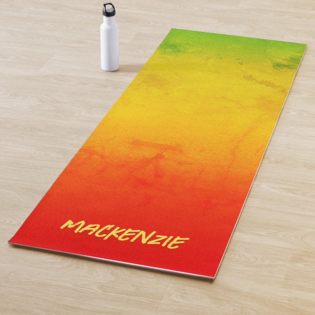 Tapis De Yoga Gradient Tropical avec votre nom (En situation)