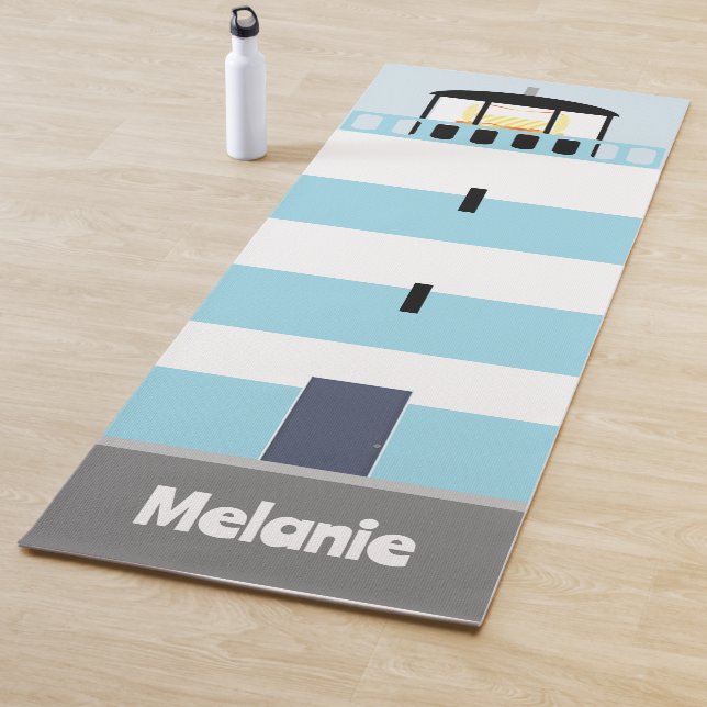 Tapis De Yoga Grand phare bleu et blanc Personnalisé (En situation)