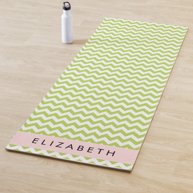 Tapis De Yoga Green Zigzag, Green Chevron, Votre Nom (En situation)
