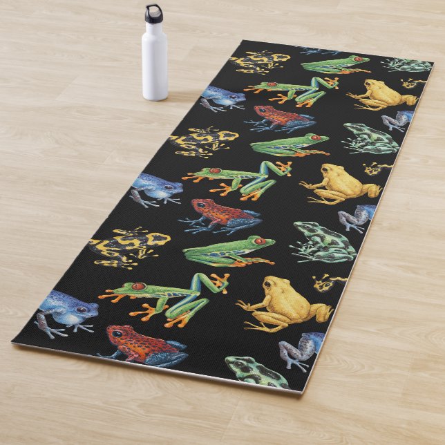 Tapis De Yoga Grenouilles sur noir (En situation)
