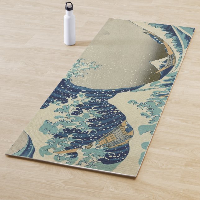 Tapis De Yoga Hokusai Grande vague au large de la Galerie Kanaga (En situation)