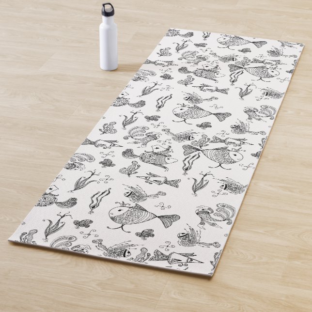 Tapis De Yoga Imaginaire sketched fish creachers plante feuilles (En situation)