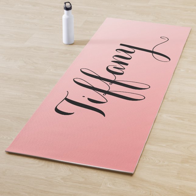 Tapis De Yoga Joli rose et noir fantaisie (En situation)