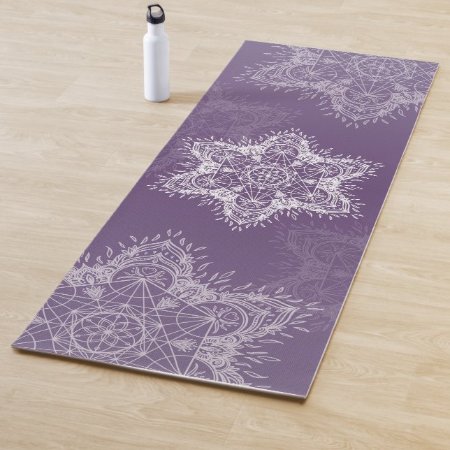 Tapis De Yoga Mandala Metatron violet (En situation)