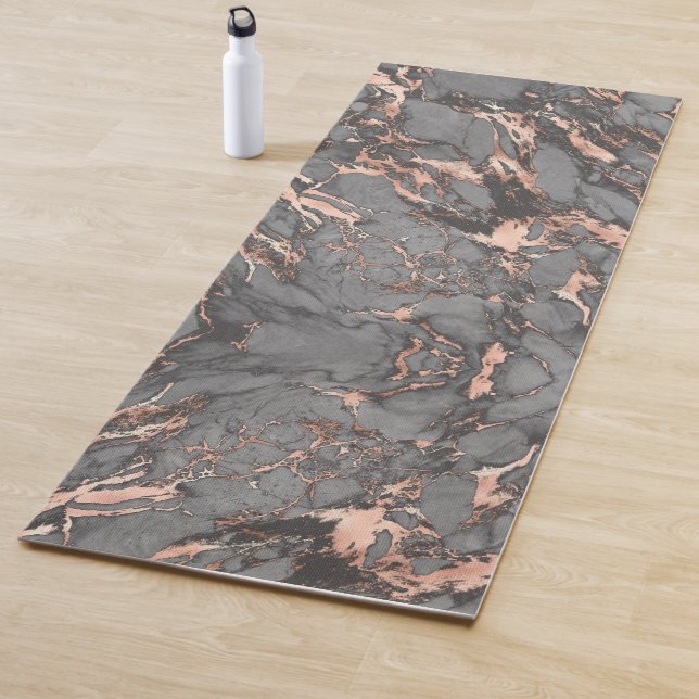 Tapis De Yoga Marbre rose gris or design moderne (En situation)