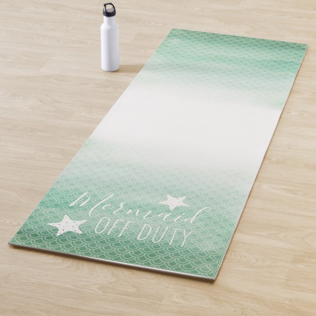 Tapis De Yoga Mignonne sirène verte et blanche hors service (En situation)