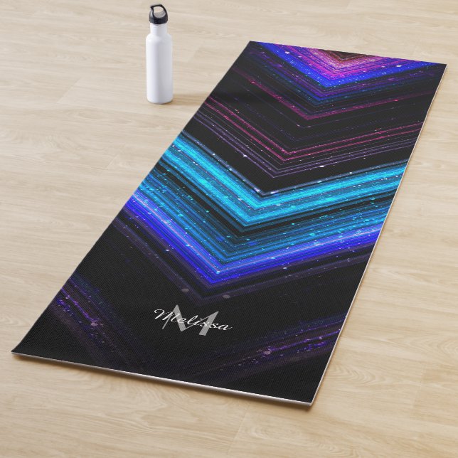 Tapis De Yoga Monogramme brillant bleu métallique violet chevron (En situation)