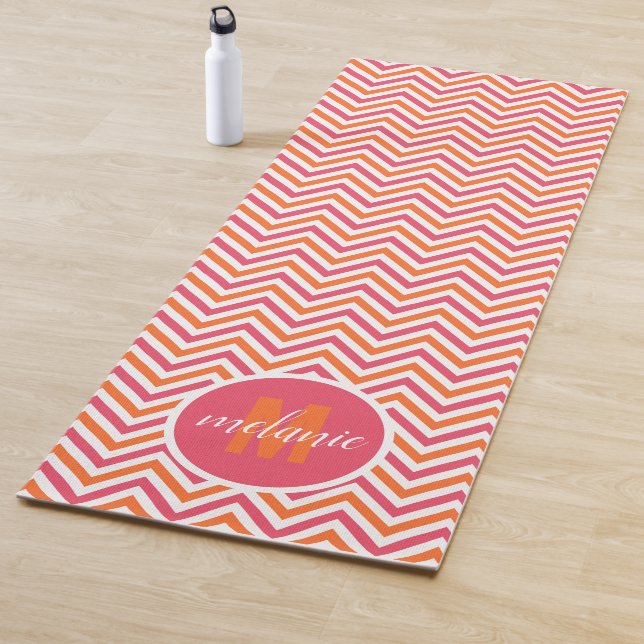 Tapis De Yoga Monogramme de Chevron rose clair (En situation)