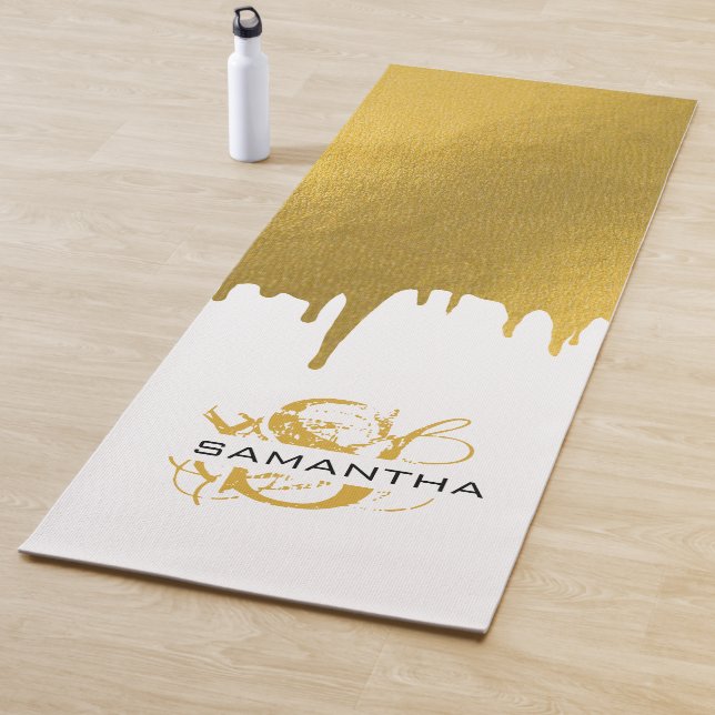 Tapis De Yoga Monogramme de gouttes métalliques or tendance (En situation)