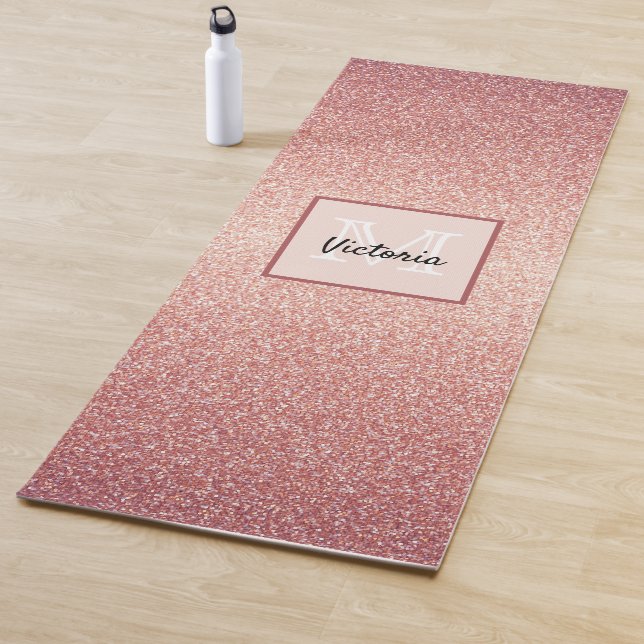 Tapis De Yoga monogramme rose parties scintillant or (En situation)