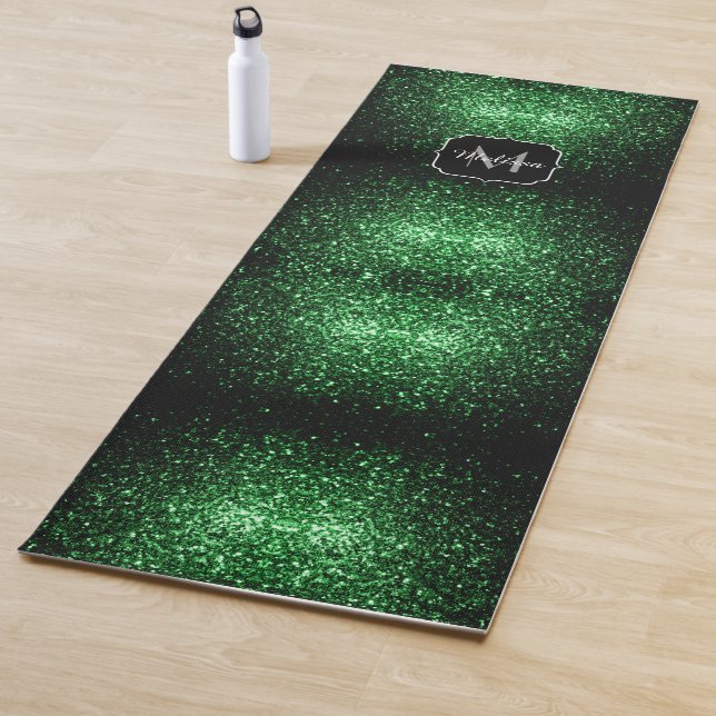 Tapis De Yoga Monogramme vert foncé faux parties scintillant sci (En situation)