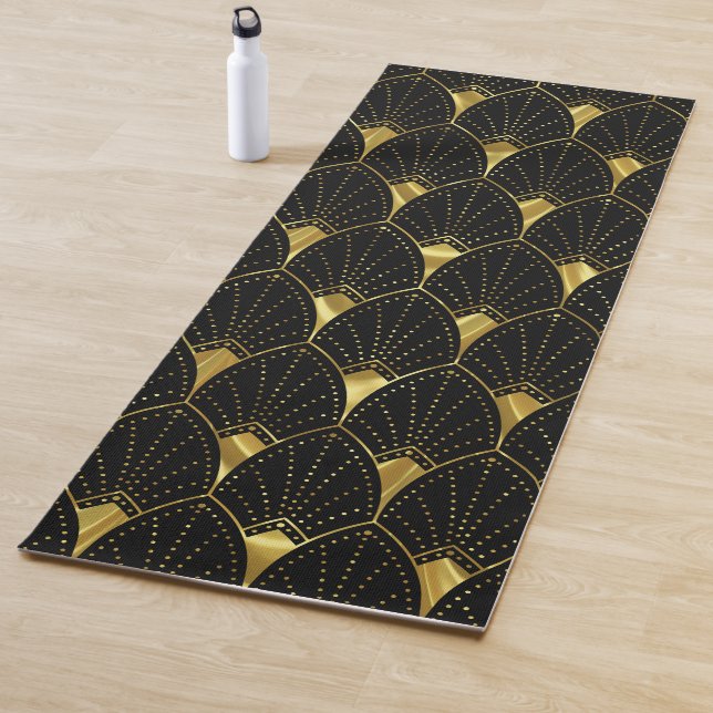 Tapis De Yoga Motif Art Déco Or brillant sur Arrière - plan noir (En situation)