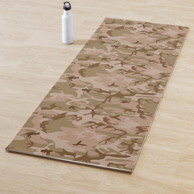 Tapis De Yoga Motif Caméra militaire du désert Brown (En situation)