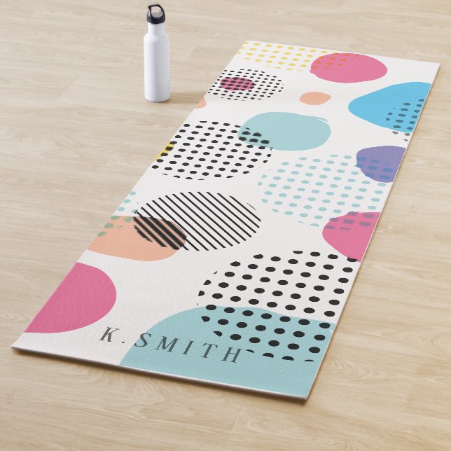 Tapis De Yoga Motif circulaire géométrique moderne Monogramme (En situation)