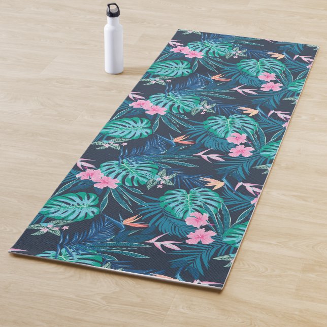 Tapis De Yoga Motif du Jardin des Fleurs Tropicales Bleues (En situation)