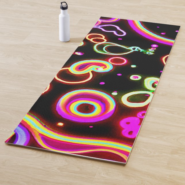 Tapis De Yoga Motif dynamique Neon Glow (En situation)