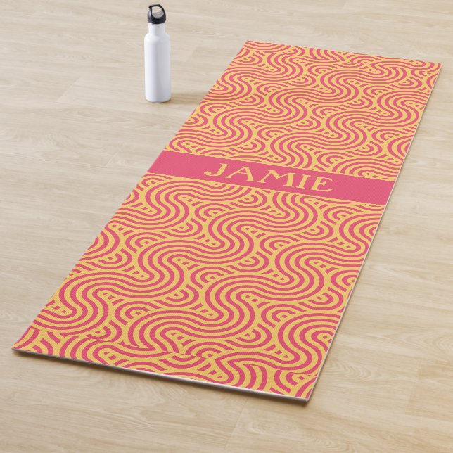 Tapis De Yoga Motif minimal géométrique rose jaune (En situation)