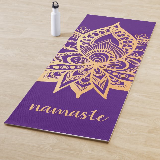 Tapis De Yoga Namaste Gold Purple Lotus Flower Mandala (En situation)