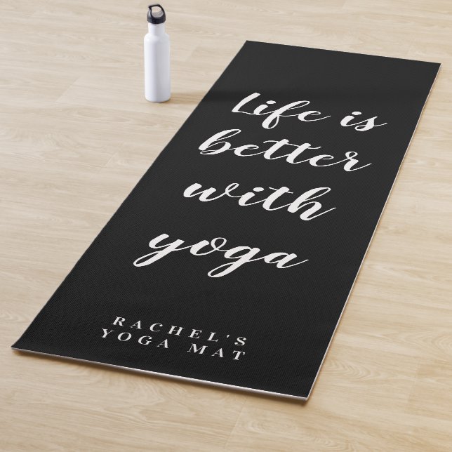 Tapis de yoga noir et blanc (En situation)