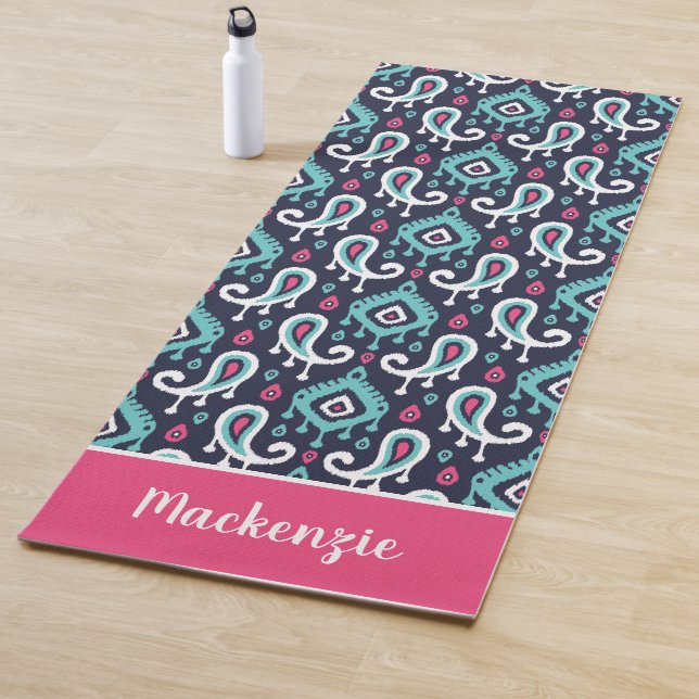 Tapis De Yoga Nom Monogramme de la marine et de l'île rose (En situation)