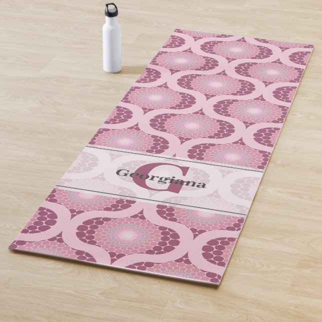 Tapis De Yoga Nom personnalisé Retro Radiant Dusky Rose Dot Mand (En situation)