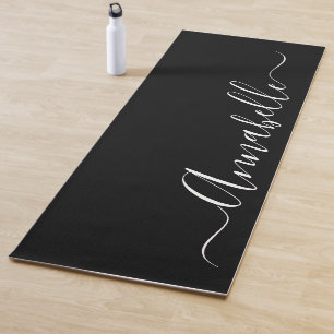 Tapis de yoga personnalisé avec nom en noir et bla