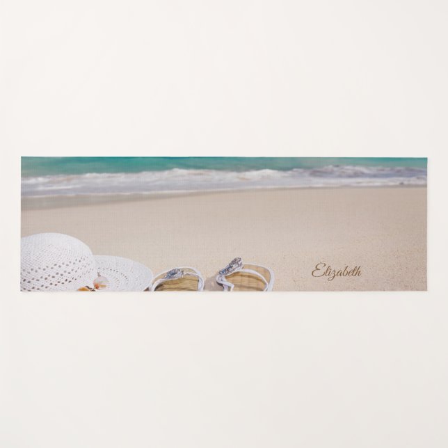 Tapis De Yoga Plage tropicale, Sable, Flip flop, Casquette- Pers (Devant (Horizontal))