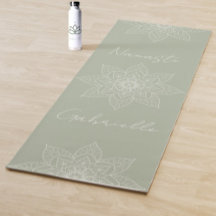 Pretty Sage Green Elegant Mandala Namaste Personne