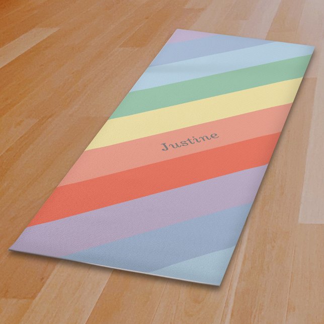 Tapis De Yoga Rayures diagonales Pastel Rainbow (Pastel Rainbow Diagonal Stripes Yoga Mat)